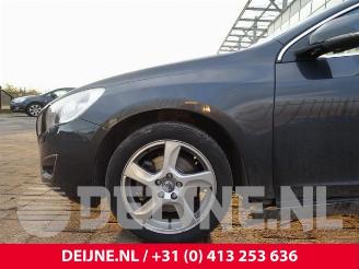 Volvo S-60 S60 II (FS), Sedan, 2010 / 2018 2.0 D3 20V picture 9