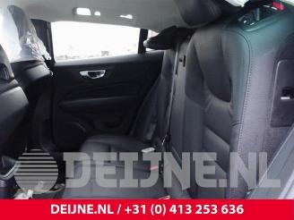 Volvo V-60 V60 Cross Country II (ZZ), Combi, 2018 2.0 B4 16V Mild Hybrid AWD picture 16