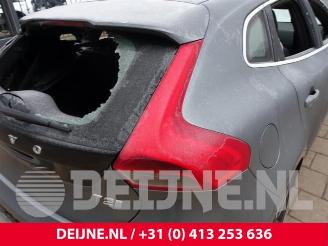 Volvo V-40 V40 (MV), Hatchback 5-drs, 2012 / 2019 1.5 T2 16V Geartronic picture 19
