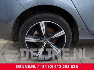 Volvo V-40 V40 (MV), Hatchback 5-drs, 2012 / 2019 1.5 T2 16V Geartronic picture 25