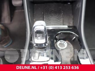 Volvo XC40 XC40 (XZ), SUV, 2017 2.0 T4 Geartronic 16V picture 28