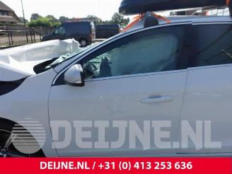 Volvo V-60 V60 I (FW/GW), Combi, 2010 / 2018 2.0 T4 16V picture 15