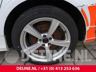 Volvo V-90  picture 35