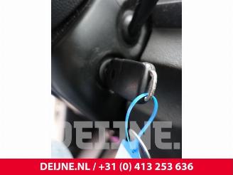 Volkswagen Caddy Caddy III (2KA,2KH,2CA,2CH), Van, 2004 / 2015 1.6 TDI 16V picture 28