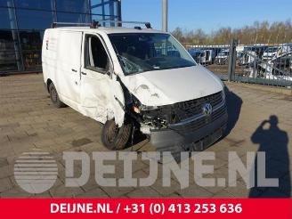 Coche siniestrado Volkswagen Transporter Transporter T6, Van, 2015 / 2024 2.0 TDI 2022/5