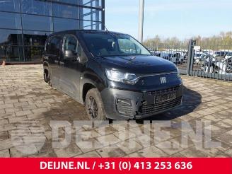 Vrakbiler auto Fiat Doblo Doblo Cargo, Van, 2022 1.5 D Multijet 130 2023/10