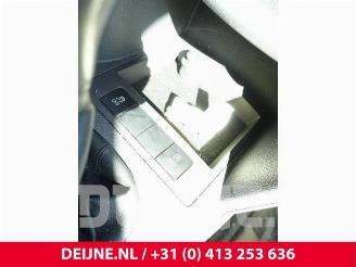 Volkswagen Caddy Caddy III (2KA,2KH,2CA,2CH), Van, 2004 / 2015 1.6 TDI 16V picture 33