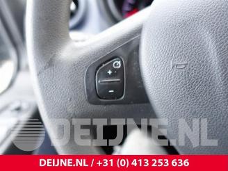 Opel Vivaro Vivaro, Van, 2014 / 2019 1.6 CDTi BiTurbo picture 26