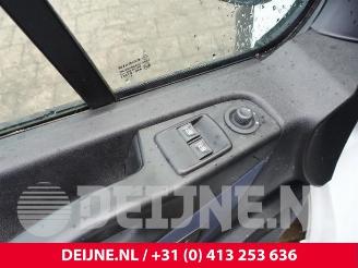 Opel Vivaro Vivaro, Van, 2014 / 2019 1.6 CDTi BiTurbo picture 20