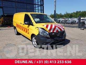 Vrakbiler auto Mercedes Vito Vito (447.6), Van, 2014 2.2 116 CDI 16V 2015/11