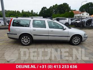 Volvo V-70 V70 (SW), Combi, 1999 / 2008 2.4 20V 140 picture 8