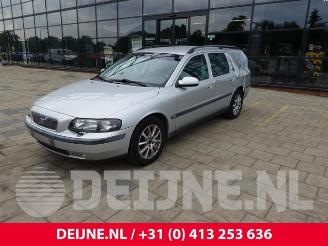Volvo V-70 V70 (SW), Combi, 1999 / 2008 2.4 20V 140 picture 3