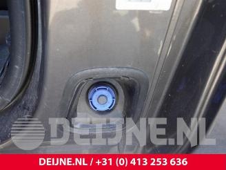 Peugeot Expert Expert (V1/VA/VB/VE/VF/VT/VY), Van, 2016 2.0 Blue HDi 120 16V picture 17