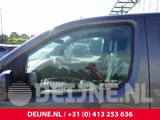 Peugeot Expert Expert (V1/VA/VB/VE/VF/VT/VY), Van, 2016 2.0 Blue HDi 120 16V picture 14
