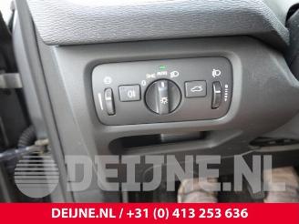 Volvo V-40 V40 (MV), Hatchback 5-drs, 2012 / 2019 2.0 D3 16V picture 22