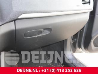 Volvo V-40 V40 (MV), Hatchback 5-drs, 2012 / 2019 2.0 D3 16V picture 33