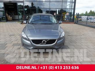 Volvo V-40 V40 (MV), Hatchback 5-drs, 2012 / 2019 2.0 D3 16V picture 2