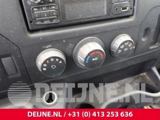 Renault Master Master III (EV/HV/UV/VA/VB/VD/VF/VG/VJ), Chassis-Cabine, 2010 2.3 dCi 165 16V RWD picture 25