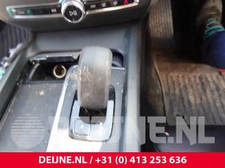 Volvo V-60 V60 Cross Country II (ZZ), Combi, 2018 2.0 B5 16V Mild Hybrid Geartronic AWD picture 28