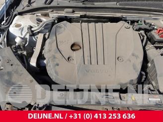 Volvo V-60 V60 Cross Country II (ZZ), Combi, 2018 2.0 B5 16V Mild Hybrid Geartronic AWD picture 35