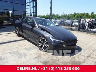 Vrakbiler auto Volvo S-60 S60 III (ZS), Sedan, 2019 2.0 T5 16V 2020