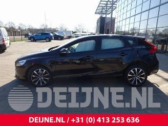Volvo V-40 V40 (MV), Hatchback 5-drs, 2012 / 2019 2.0 T3 16V picture 4