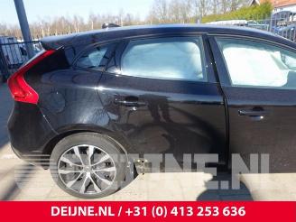 Volvo V-40 V40 (MV), Hatchback 5-drs, 2012 / 2019 2.0 T3 16V picture 34