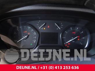 Peugeot Expert Expert (V1/VA/VB/VE/VF/VT/VY), Van, 2016 2.0 Blue HDi 180 16V picture 16