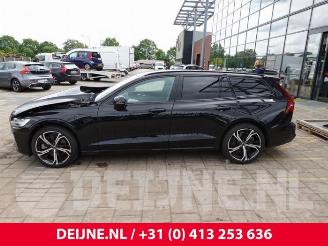 Volvo V-60 V60 II (ZW), Combi, 2018 2.0 T6 16V Plug-in Hybrid AWD picture 4