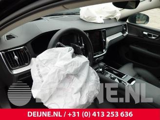 Volvo V-60 V60 II (ZW), Combi, 2018 2.0 T6 16V Plug-in Hybrid AWD picture 20