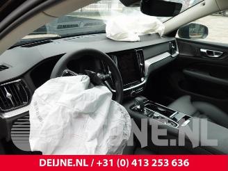 Volvo V-60 V60 II (ZW), Combi, 2018 2.0 T6 16V Plug-in Hybrid AWD picture 23