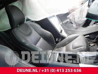 Volvo V-60 V60 I (FW/GW), Combi, 2010 / 2018 1.5 T2 16V Autom. picture 26