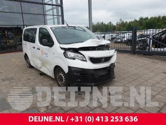 Vrakbiler auto Peugeot Expert Expert (V1/VA/VB/VE/VF/VT/VY), Van, 2016 e-Expert 2021/10