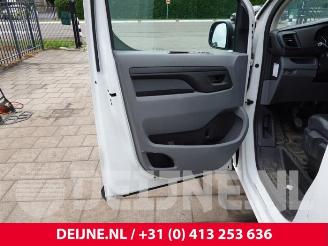 Peugeot Expert Expert (V1/VA/VB/VE/VF/VT/VY), Van, 2016 2.0 Blue HDi 120 16V picture 17