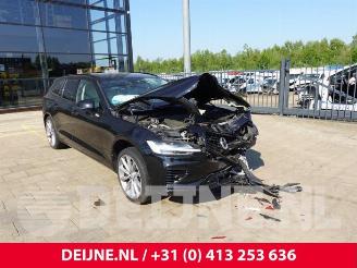 Uttjänta bilar auto Volvo V-60 V60 II (ZW), Combi, 2018 2.0 T6 16V Twin Engine 2020/7