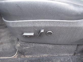 Tesla Model Y  picture 12
