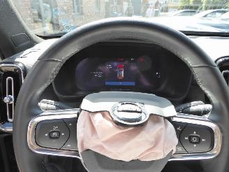 Volvo C-40 Core Recharge Pure Electric 2WD picture 18