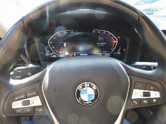 BMW 3-serie 318 d Advantage picture 17