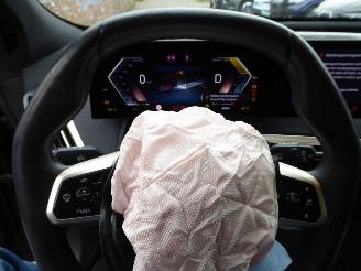 BMW iX 40 xDrive picture 18