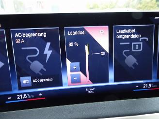 BMW iX 40 xDrive picture 29