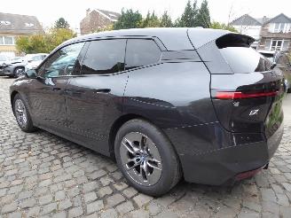 BMW iX 40 xDrive picture 9