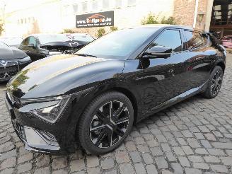 damaged passenger cars Kia EV6 GT Line 2025/11