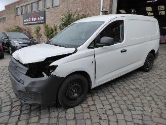 Damaged car Volkswagen Caddy Maxi 2024/2