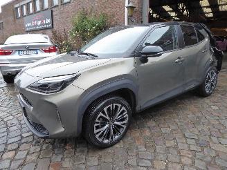 damaged passenger cars Toyota Yaris Cross Hybrid 2023/2