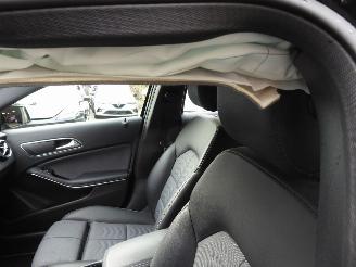 Mercedes GLA 200D picture 9