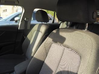 Audi Q2 30 TFSI S line picture 11