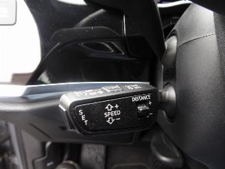 Audi Q3 35 TDI picture 16