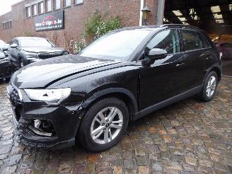 skadebil auto Audi Q3 35 TDI 2021/4