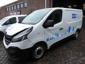 Schadeauto Renault Trafic Grand Confort 2021/6