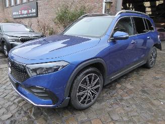 krockskadad bil auto Mercedes EQB 250+ AMG Line 2024/9